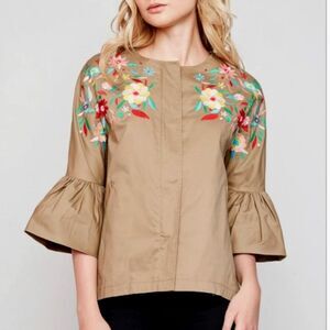 Hayden Embroidered Floral Blouse Size S Zip‎ Front Ruffle Sleeve Tan Pockets